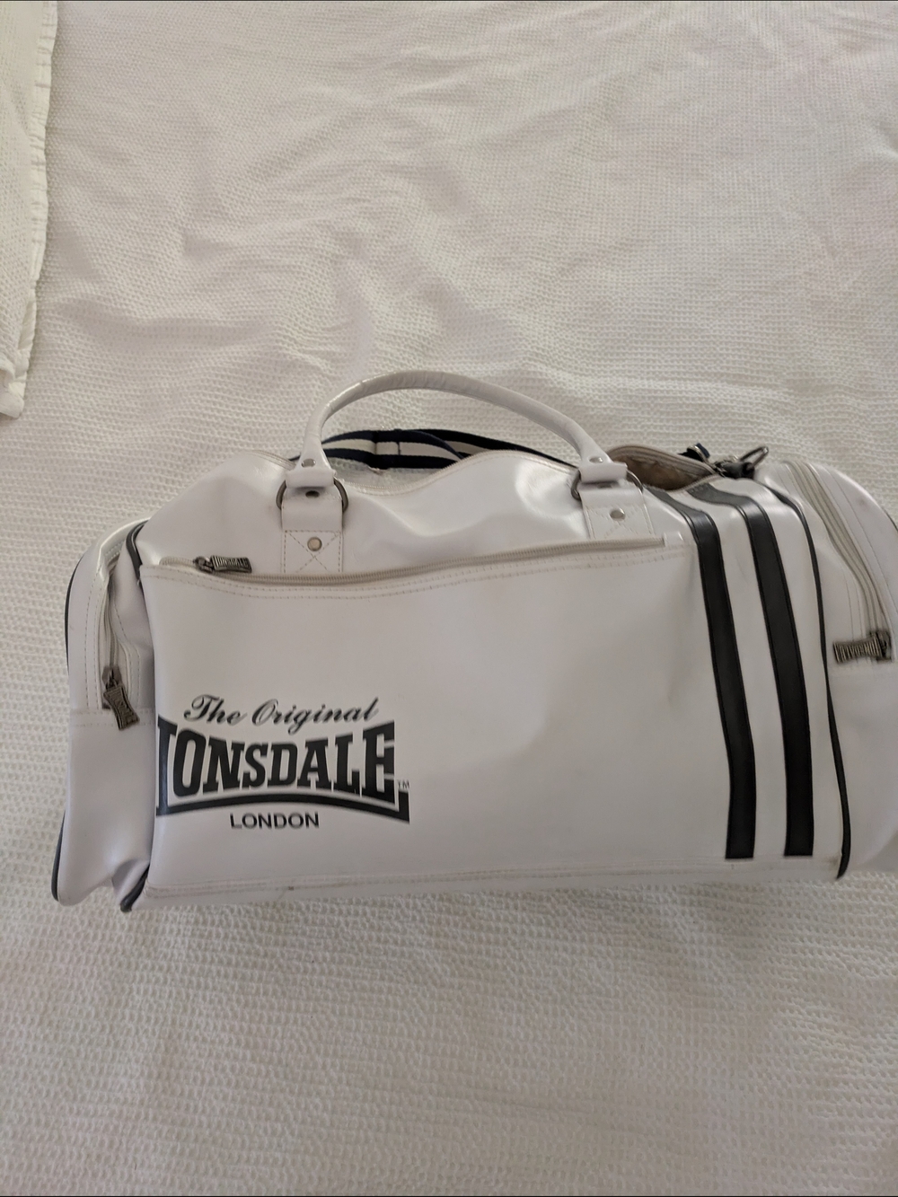 Lonsdale London White & Black Men’s Duffel Bag